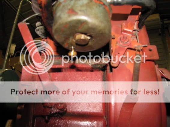 [Linked Image from i905.photobucket.com]
